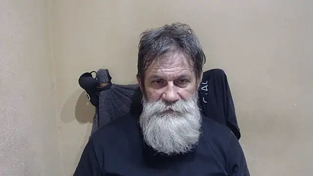 Snapshot of AlexNudo chatting on June 12, 6:23 am AlexNudo online show from June 12, 6:23 am