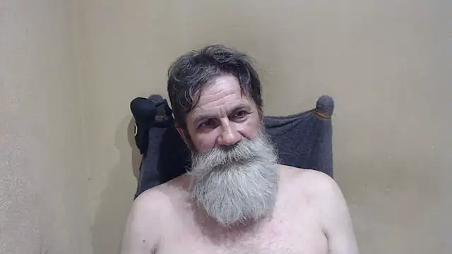 Snapshot of AlexNudo chatting on June 19, 9:40 pm AlexNudo online show from June 19, 9:40 pm