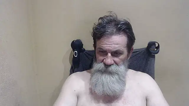 Snapshot of AlexNudo chatting on June 21, 12:52 pm AlexNudo online show from June 21, 12:52 pm