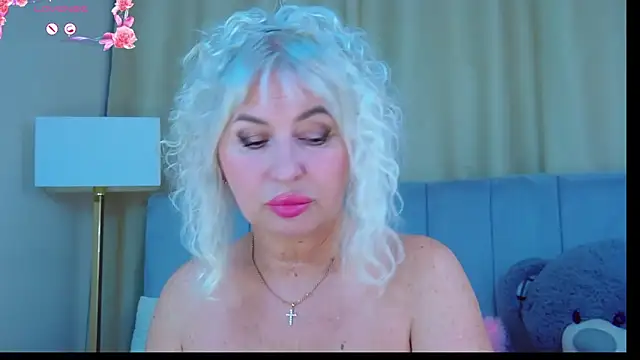 Snapshot of Barbie_Blond_ chatting on May 13, 6:11 am Barbie Blond online show from May 13, 6:11 am