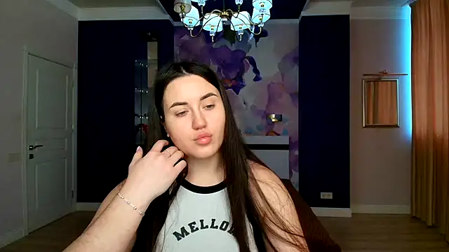 Roxie Bradley online show from January 30, 7:18 am