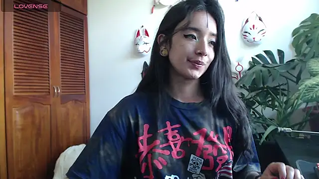 cat salo online show from December 7, 2:46 pm