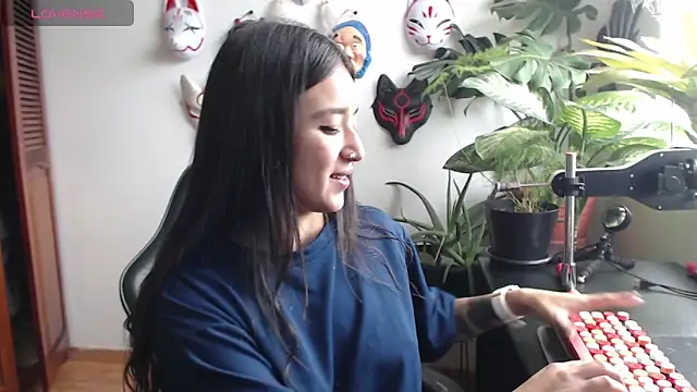 cat salo online show from March 4, 1:49 pm