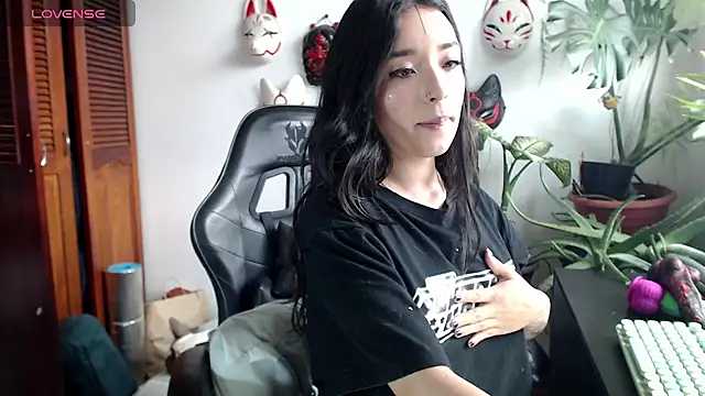 Snapshot of cat_salo chatting on April 27, 5:44 pm cat salo online show from April 27, 5:44 pm