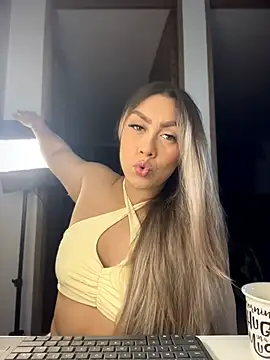 Im sophiie online show from February 24, 6:55 am