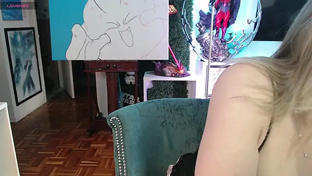 Snapshot of Vixen_Lockheart chatting on July 18, 2:10 pm Vixen Lockheart online show from July 18, 2:10 pm