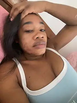 Snapshot of _yisela_ chatting on July 23, 9:02 pm yisela online show from July 23, 9:02 pm