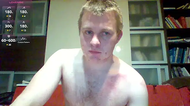 Snapshot of Matttthees chatting on December 29, 5:42 am Matttthees online show from December 29, 5:42 am