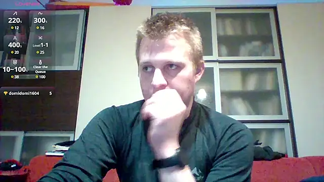 Snapshot of Matttthees chatting on December 31, 1:04 am Matttthees online show from December 31, 1:04 am