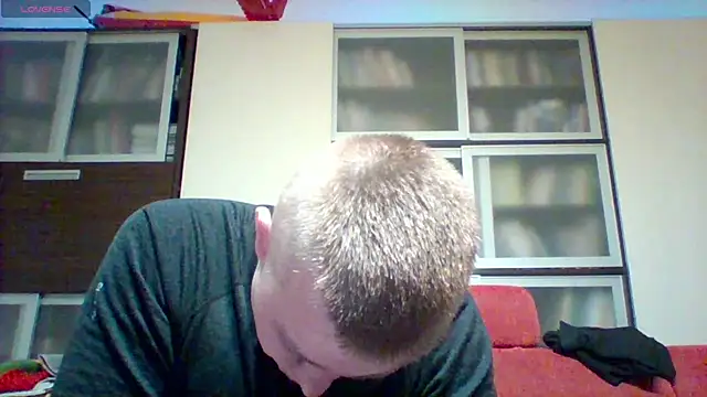 Snapshot of Matttthees chatting on January 17, 2:29 am Matttthees online show from January 17, 2:29 am