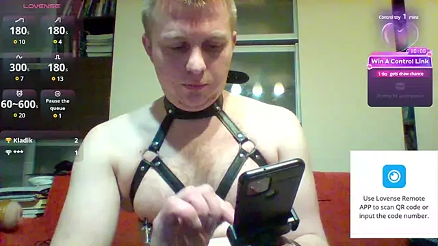 Snapshot of Matttthees chatting on February 7, 1:15 am Matttthees online show from February 7, 1:15 am