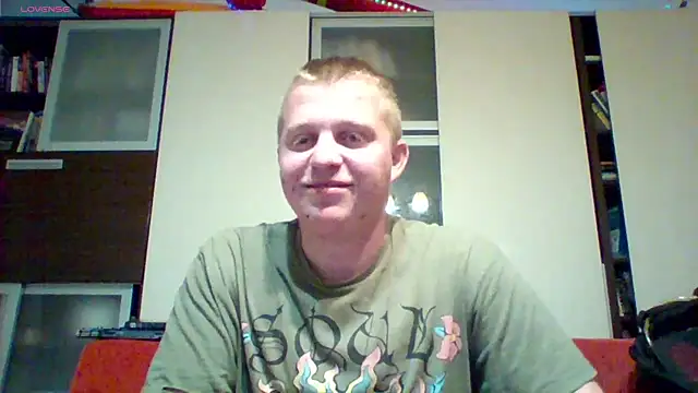Snapshot of Matttthees chatting on October 18, 6:30 pm Matttthees online show from October 18, 6:30 pm