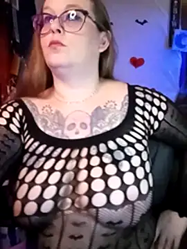 edgexchaos online show from February 17, 4:42 am