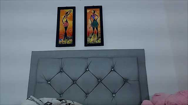 Snapshot of sofiaxdollxxx chatting on December 12, 5:42 am sofiaxdollxxx online show from December 12, 5:42 am