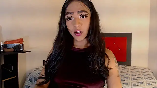 Snapshot of sofiaxdollxxx chatting on October 20, 8:09 pm sofiaxdollxxx online show from October 20, 8:09 pm