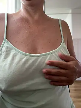sweetmystery1 online show from August 9, 5:45 am