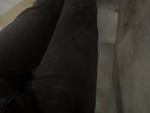 Snapshot of zeus_3241 chatting on February 1, 8:40 pm zeus 3241 online show from February 1, 8:40 pm