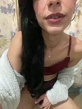 Snapshot of Brsophiasilva chatting on June 10, 2:01 am Brsophiasilva online show from June 10, 2:01 am