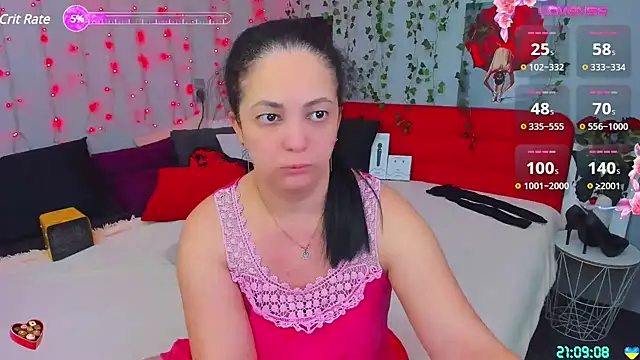 DarlingMilf online show from January 13, 7:10 pm