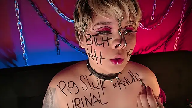 Snapshot of Laura_takint chatting on December 25, 5:26 pm Laura takint online show from December 25, 5:26 pm