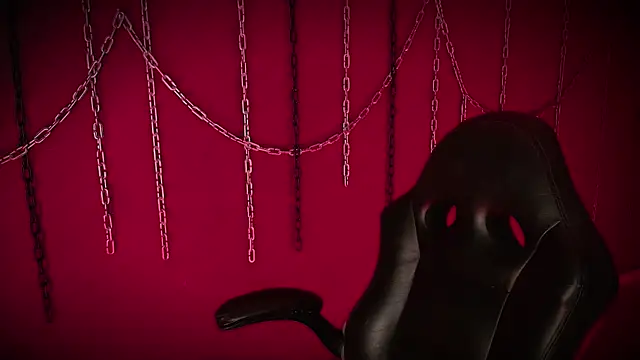 Snapshot of Laura_takint chatting on March 4, 4:09 pm Laura takint online show from March 4, 4:09 pm