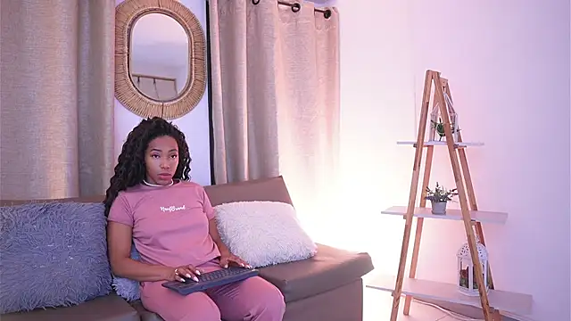 Valeriestyle online show from November 10, 4:00 am