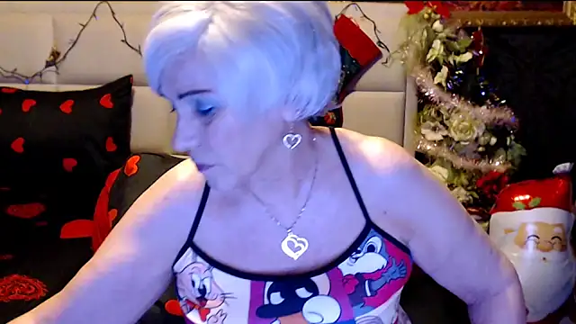 HappyWomanOn online show from December 15, 7:31 pm