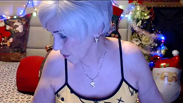 HappyWomanOn online show from December 27, 7:46 pm