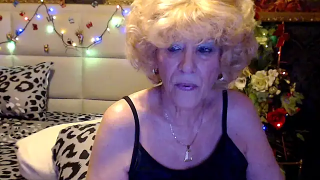 HappyWomanOn online show from April 15, 8:21 am