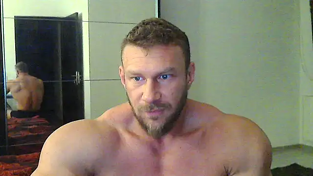 Snapshot of muscularkevin chatting on December 5, 4:42 am muscularkevin online show from December 5, 4:42 am