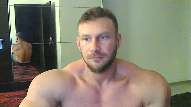 Snapshot of muscularkevin chatting on December 13, 2:27 pm muscularkevin online show from December 13, 2:27 pm