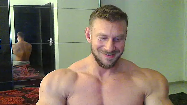 Snapshot of muscularkevin chatting on December 15, 2:27 pm muscularkevin online show from December 15, 2:27 pm