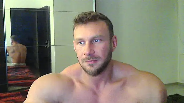 Snapshot of muscularkevin chatting on December 20, 2:05 pm muscularkevin online show from December 20, 2:05 pm