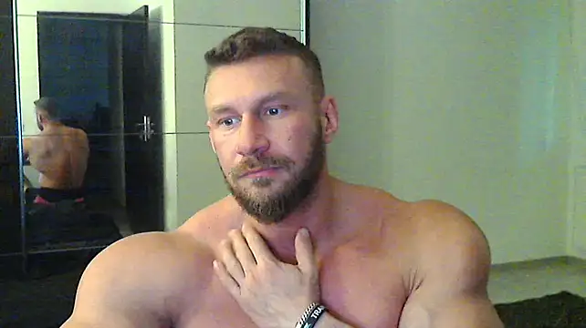 Snapshot of muscularkevin chatting on February 11, 2:46 pm muscularkevin online show from February 11, 2:46 pm