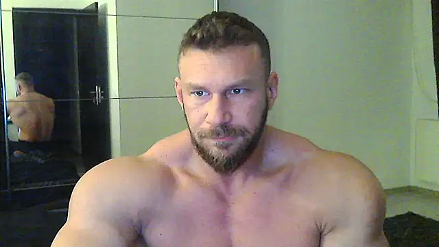 Snapshot of muscularkevin chatting on February 13, 4:22 am muscularkevin online show from February 13, 4:22 am
