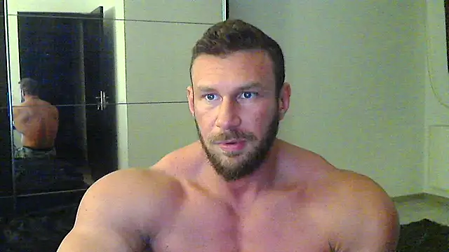 Snapshot of muscularkevin chatting on March 11, 4:29 pm muscularkevin online show from March 11, 4:29 pm