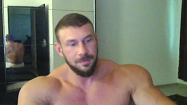 Snapshot of muscularkevin chatting on September 11, 1:22 pm muscularkevin online show from September 11, 1:22 pm