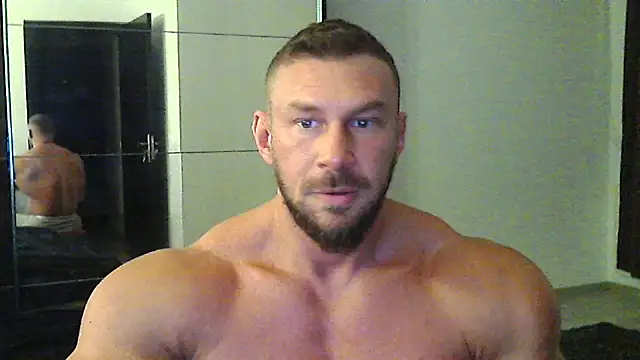 Snapshot of muscularkevin chatting on September 17, 3:30 am muscularkevin online show from September 17, 3:30 am