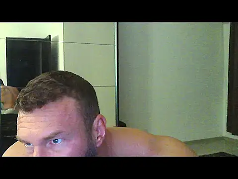 Snapshot of muscularkevin chatting on September 25, 3:32 am muscularkevin online show from September 25, 3:32 am