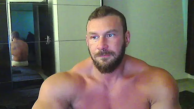Snapshot of muscularkevin chatting on June 2, 2:19 pm muscularkevin online show from June 2, 2:19 pm