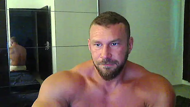 muscularkevin online show from July 7, 3:31 am