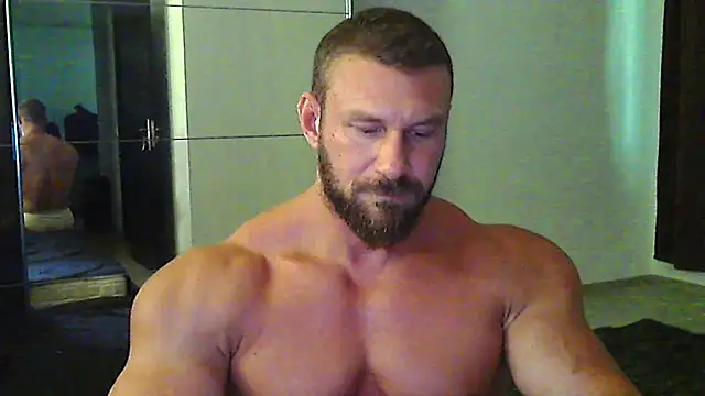 muscularkevin online show from July 16, 3:07 pm