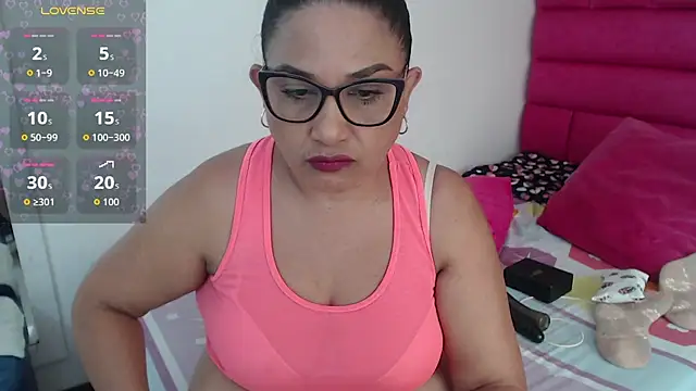Snapshot of Katha_Marck chatting on June 26, 5:06 pm Katha Marck online show from June 26, 5:06 pm