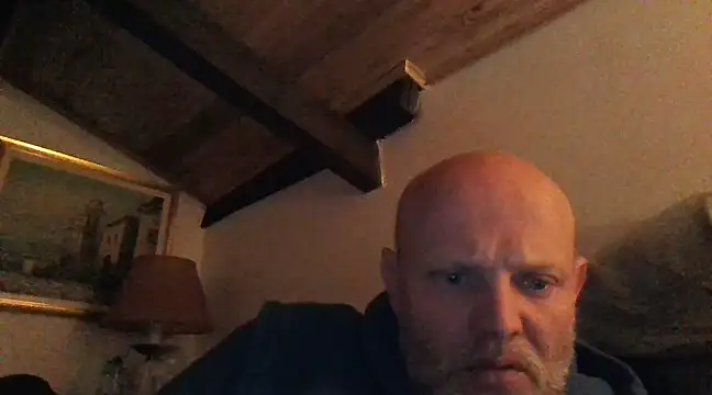 Snapshot of davigochi77bcn chatting on March 9, 8:21 pm davigochi77bcn online show from March 9, 8:21 pm