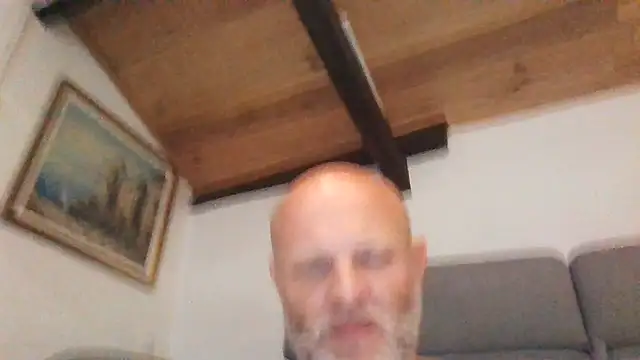 Snapshot of davigochi77bcn chatting on July 27, 10:28 pm davigochi77bcn online show from July 27, 10:28 pm