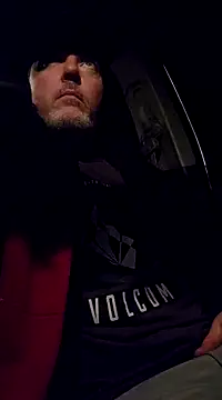 Snapshot of Hotredheadandtoungelasher chatting on December 13, 11:02 am Hotredheadandtoungelasher online show from December 13, 11:02 am