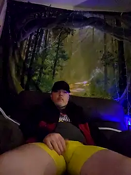 Snapshot of Hotredheadandtoungelasher chatting on December 24, 12:55 pm Hotredheadandtoungelasher online show from December 24, 12:55 pm