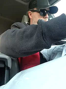 Snapshot of Hotredheadandtoungelasher chatting on January 6, 10:26 pm Hotredheadandtoungelasher online show from January 6, 10:26 pm