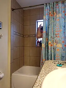 Snapshot of Hotredheadandtoungelasher chatting on January 18, 3:59 pm Hotredheadandtoungelasher online show from January 18, 3:59 pm