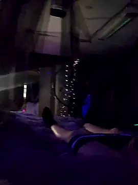 Snapshot of Hotredheadandtoungelasher chatting on January 29, 10:37 am Hotredheadandtoungelasher online show from January 29, 10:37 am